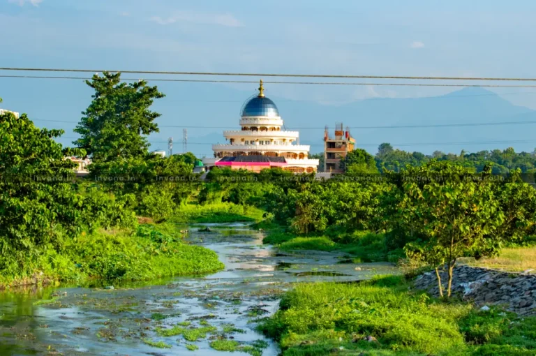 Sri Sri Art of Living Center Outside